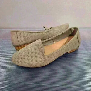 Torrid Womens Perforated Slip On Flat Shoes Tan 7.5 WW